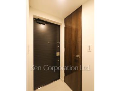 大崎ガーデンレジデンスの写真 玄関 ※9階の同じ間取タイプを撮影。仕様が異なることがあります。