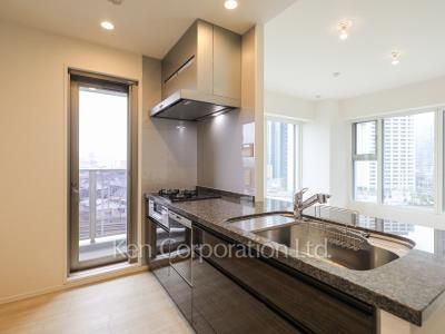 大崎ガーデンレジデンスの写真 キッチン ※9階の同じ間取タイプを撮影。仕様が異なることがあります。