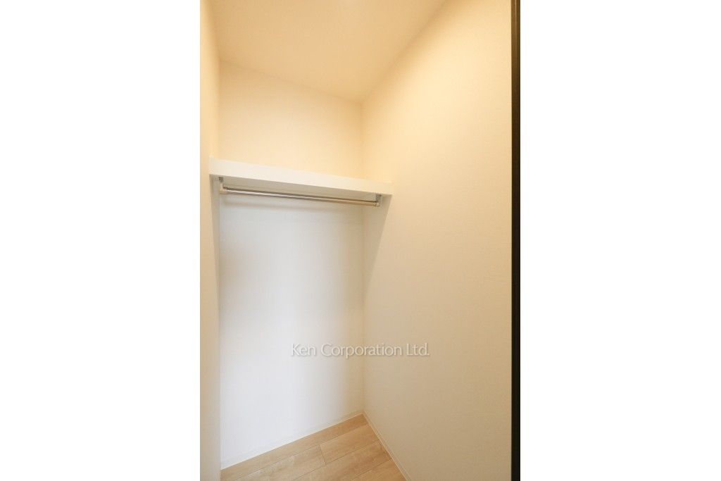 大崎ガーデンレジデンスの写真 ウォークインクローゼット ※9階の同じ間取タイプを撮影。仕様が異なることがあります。