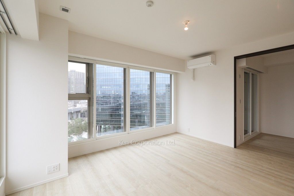 大崎ガーデンレジデンスの写真 居室（LDなど） ※9階の同じ間取タイプを撮影。仕様が異なることがあります。