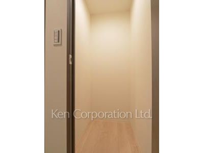 大崎ガーデンレジデンスの写真 ストレージ ※9階の同じ間取タイプを撮影。仕様が異なることがあります。