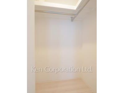 大崎ガーデンレジデンスの写真 ウォークインクローゼット ※22階の同じ間取タイプを撮影。仕様が異なることがあります。