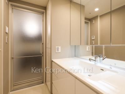 大崎ガーデンレジデンスの写真 パウダールーム ※19階の同じ間取タイプを撮影。仕様が異なることがあります。