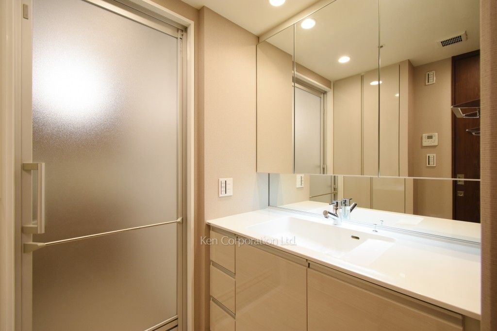 大崎ガーデンレジデンスの写真 パウダールーム ※12階の同じ間取タイプを撮影。仕様が異なることがあります。