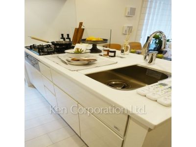 パークアクシス日本橋浜町レジデンスの写真 キッチン ※写真・画像は実際と異なる場合がございます。部屋写真は同一タイプのものです。（ただし、画像中にタイプ名の記載がある場合はその記載内容を優先します。） ※4階の同じ間取タイプを撮影。仕様が異なることがあります。