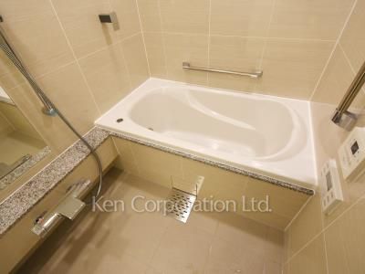 プライムガーデン西麻布の写真 バスルーム※6階の同じ間取タイプを撮影。仕様が異なることがあります。