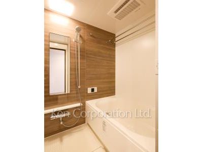 バスルーム ※3階の同じ間取タイプを撮影。仕様が異なることがあります。