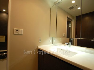 ラ・トゥール飯田橋の写真 パウダールーム ※12階の同じ間取タイプを撮影。仕様が異なることがあります。