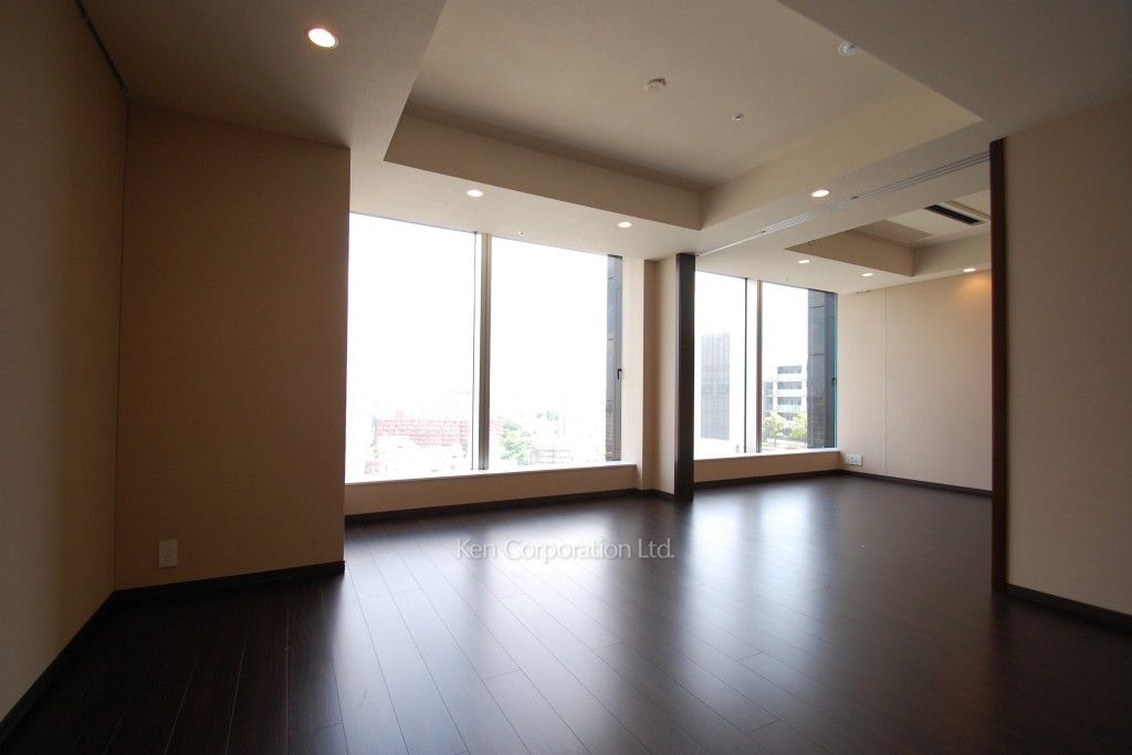 ラ・トゥール飯田橋の写真 居室（LDなど） ※12階の同じ間取タイプを撮影。仕様が異なることがあります。