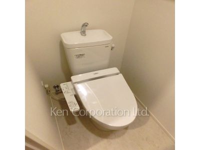 トイレ ※写真・画像は実際と異なる場合がございます。部屋写真は同一タイプのものです。（ただし、画像中にタイプ名の記載がある場合はその記載内容を優先します。）