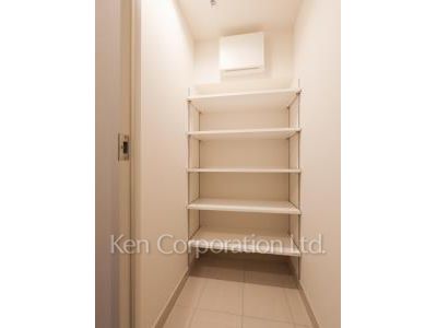 HAMACHO APARTMENTSの写真 シューズインクローゼット