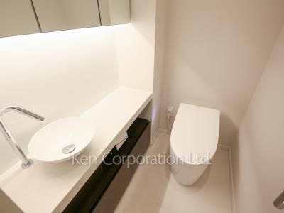 ザ・パークハウスグラン南青山四丁目の写真 トイレ