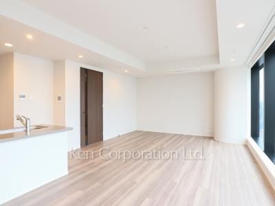 ラ・トゥール渋谷宇田川の写真 居室（LDなど） ※21階の同じ間取タイプを撮影。仕様が異なることがあります。