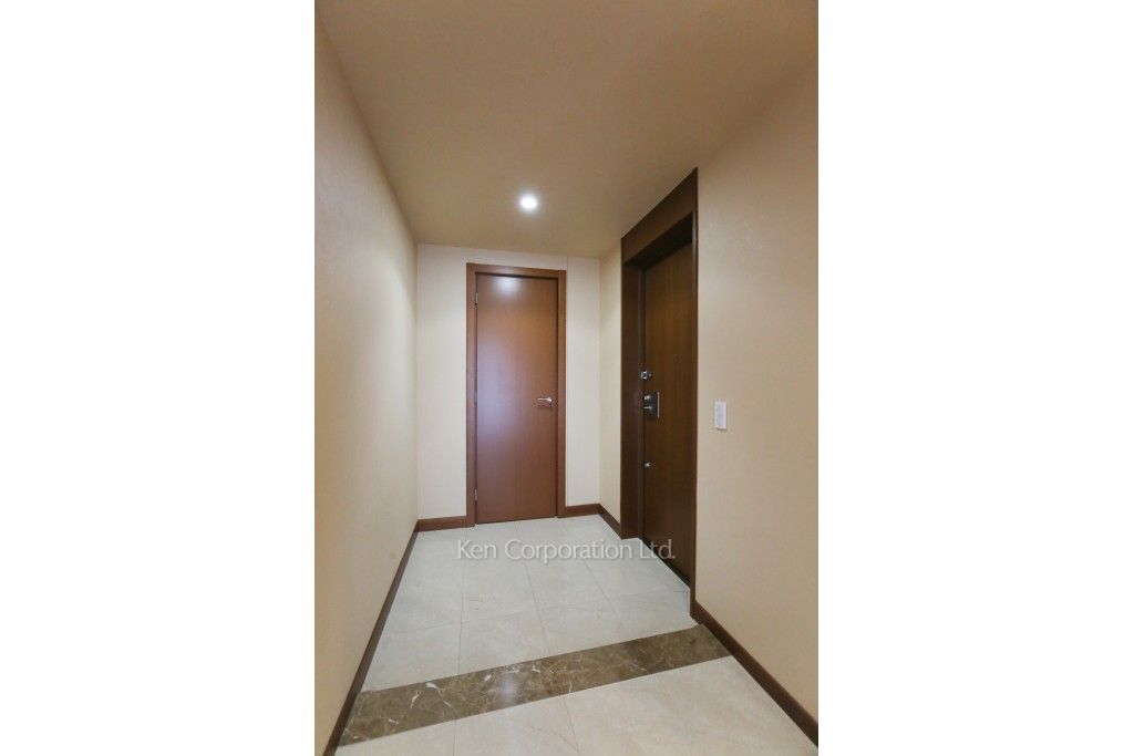 青山ザ・タワーの写真 玄関