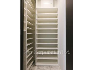 ラ・トゥール渋谷宇田川の写真 シューズインクローゼット