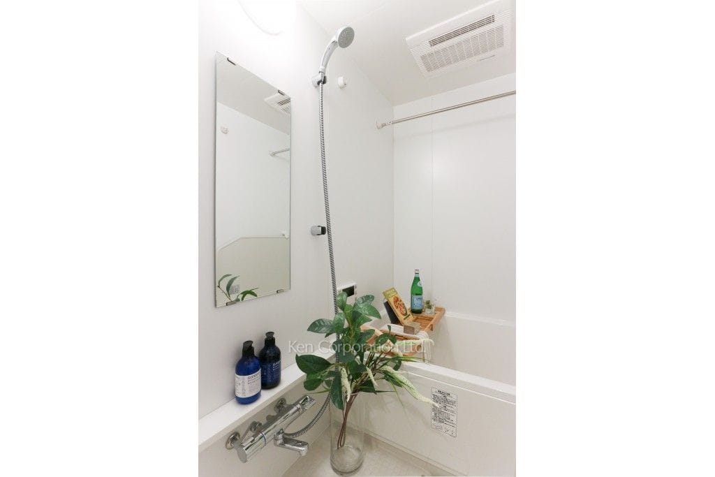 バスルーム　※MODEL ROOM ※6階の同じ間取タイプを撮影。仕様が異なることがあります。（7階・1DK）  ※写真の無断転載禁止