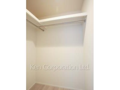 Brillia ist 千駄ヶ谷の写真 ウォークインクローゼット ※10階の同じ間取タイプを撮影。仕様が異なることがあります。