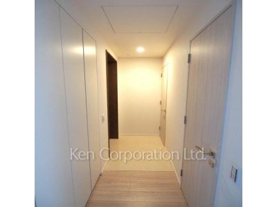 パークコート乃木坂ザ・タワーの写真 玄関 ※写真・画像は実際と異なる場合がございます。部屋写真は同一タイプのものです。（ただし、画像中にタイプ名の記載がある場合はその記載内容を優先します。）