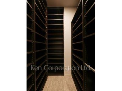 ラ・トゥール渋谷神南の写真 シューズインクローゼット ※19階の同じ間取タイプを撮影。仕様が異なることがあります。