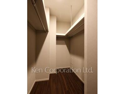 ラ・トゥール渋谷神南の写真 ウォークインクローゼット ※9階の同じ間取タイプを撮影。仕様が異なることがあります。