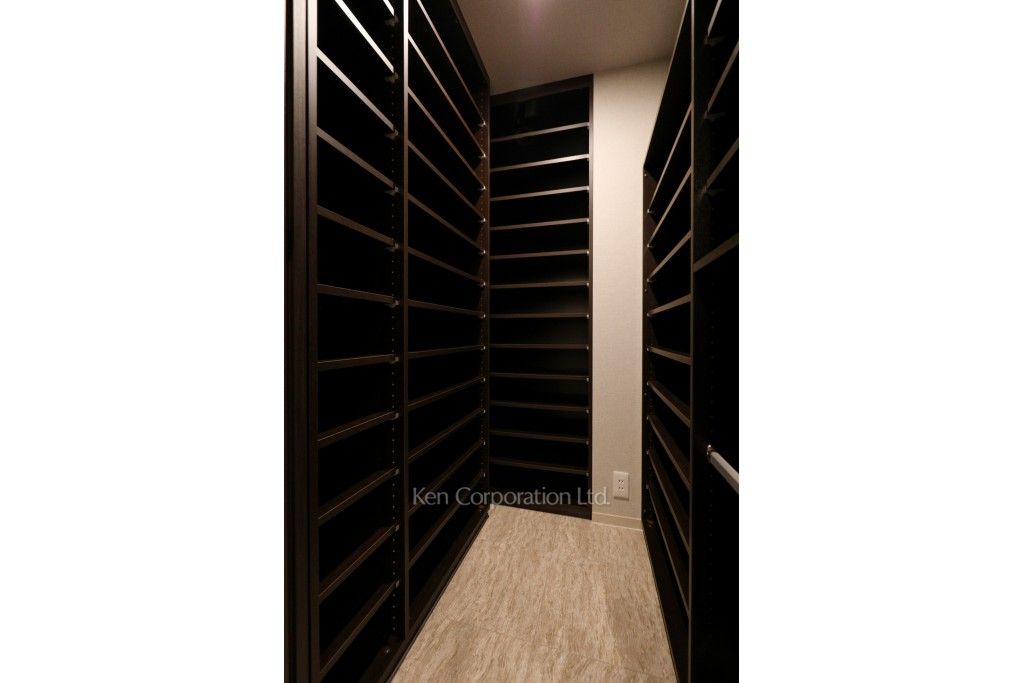 ラ・トゥール渋谷神南の写真 シューズインクローゼット ※9階の同じ間取タイプを撮影。仕様が異なることがあります。