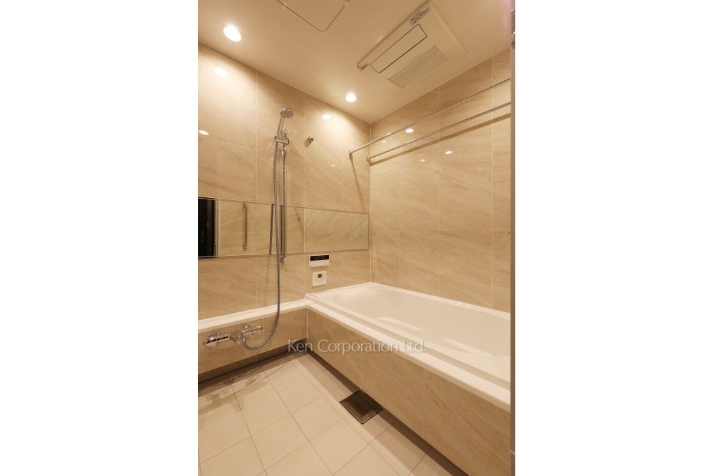 ラ・トゥール渋谷神南の写真 バスルーム ※9階の同じ間取タイプを撮影。仕様が異なることがあります。