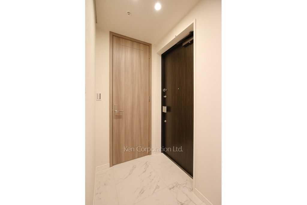 六本木グランドタワーレジデンスの写真 玄関 ※10階の同じ間取タイプを撮影。仕様が異なることがあります。