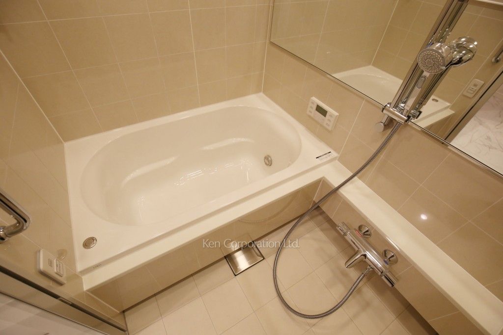 六本木グランドタワーレジデンスの写真 バスルーム ※10階の同じ間取タイプを撮影。仕様が異なることがあります。