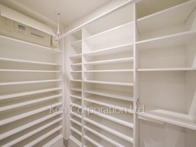 パークコート渋谷大山町 ザ プラネ 悠邸の写真 シューズインクローゼット