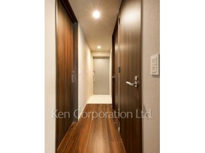 玄関 ※9階の同じ間取タイプを撮影。仕様が異なることがあります。