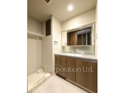 パウダールーム ※9階の同じ間取タイプを撮影。仕様が異なることがあります。