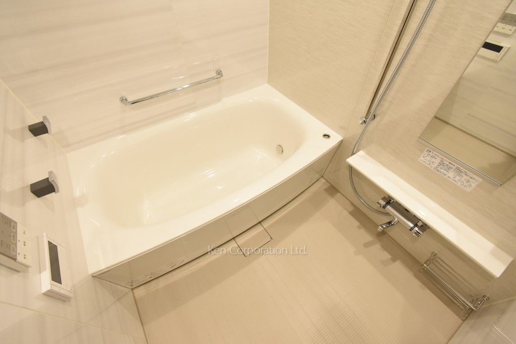 LIBRGRANT西新宿の写真 バスルーム ※13階の同じ間取タイプを撮影。仕様が異なることがあります。