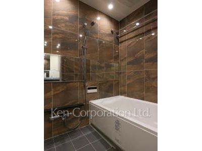 ラ・トゥール渋谷宇田川の写真 バスルーム ※21階の同じ間取タイプを撮影。仕様が異なることがあります。