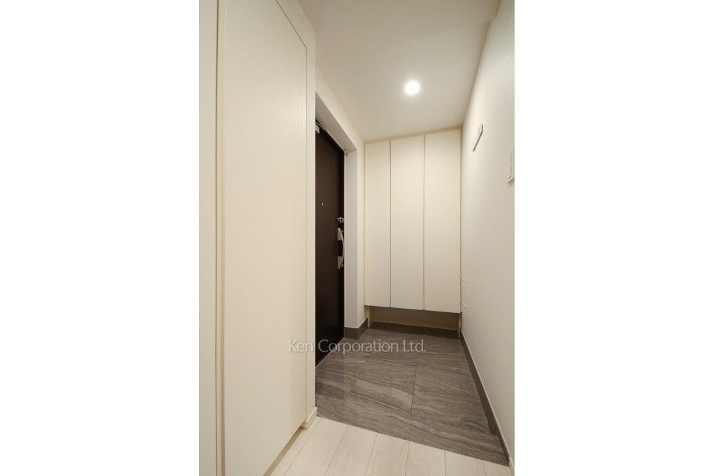 パークナードフィット南青山Gardenの写真 玄関 ※8階の同じ間取タイプを撮影。仕様が異なることがあります。