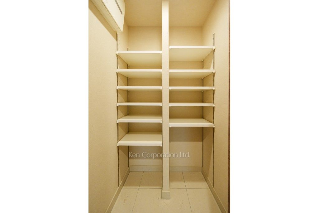オープンレジデンシア広尾Ⅰの写真 シューズインクローゼット