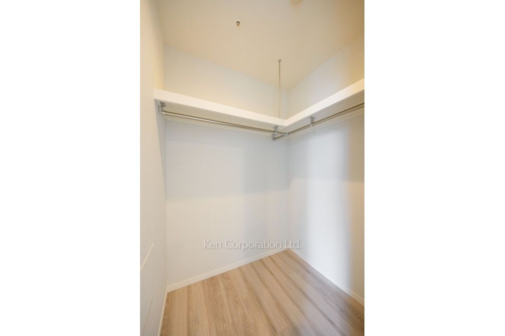 Dマークス西新宿タワーの写真 ウォークインクローゼット ※22階の同じ間取タイプを撮影。仕様が異なることがあります。