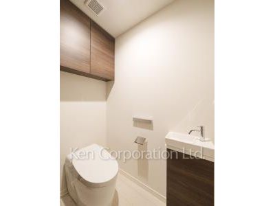 トイレ ※24階の同じ間取タイプを撮影。仕様が異なることがあります。