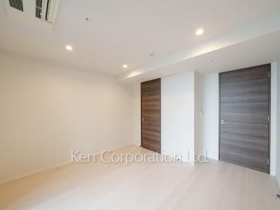 マスターベッドルーム ※24階の同じ間取タイプを撮影。仕様が異なることがあります。