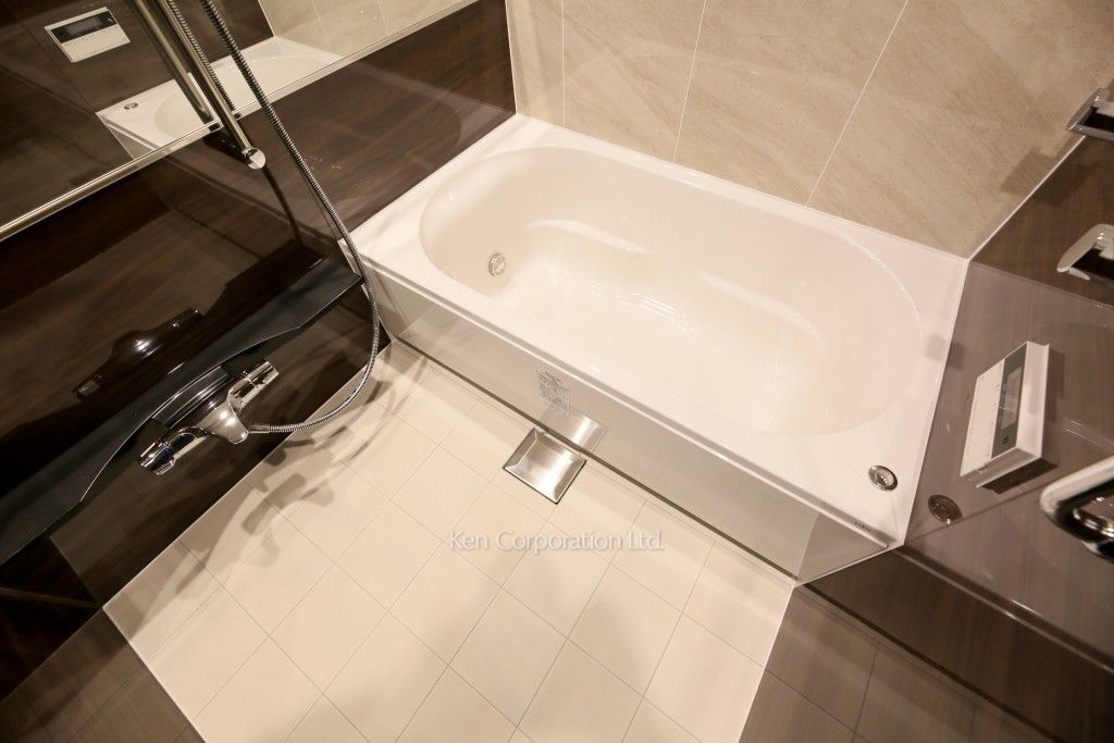 Dマークス西新宿タワーの写真 バスルーム ※28階の同じ間取タイプを撮影。仕様が異なることがあります。