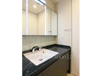 パウダールーム