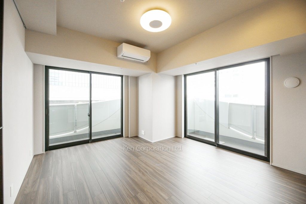 東京ポートシティ竹芝 レジデンスタワーの写真 居室（LDなど） ※14階の同じ間取タイプを撮影。仕様が異なることがあります。