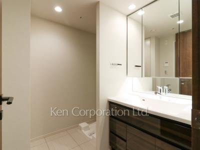 パウダールーム