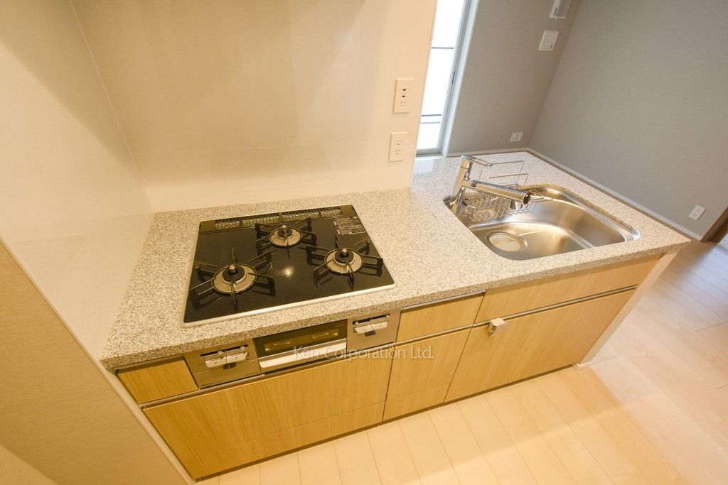 LIBRGRANT西新宿の写真 キッチン ※10階の同じ間取タイプを撮影。仕様が異なることがあります。