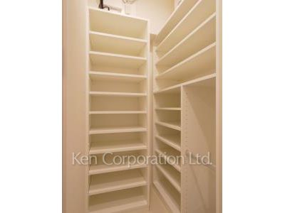 大崎ガーデンレジデンスの写真 シューズインクローゼット ※19階の同じ間取タイプを撮影。仕様が異なることがあります。