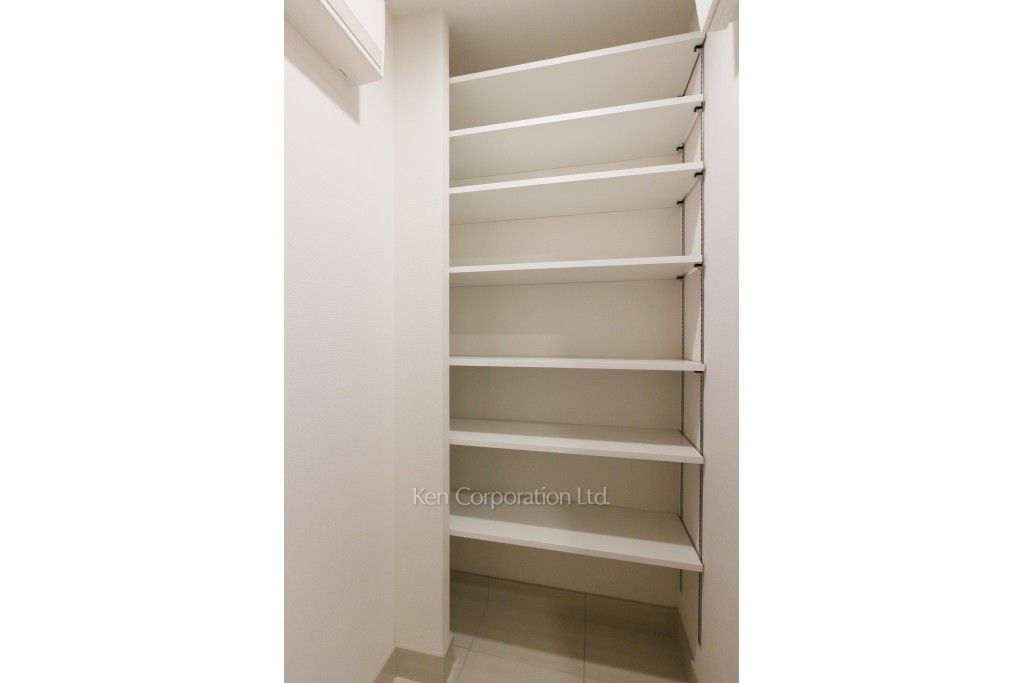 広尾ヴィラスクエアの写真 シューズインクローゼット