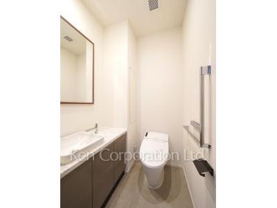 クラス青山の写真 トイレ ※22階の同じ間取タイプを撮影。仕様が異なることがあります。