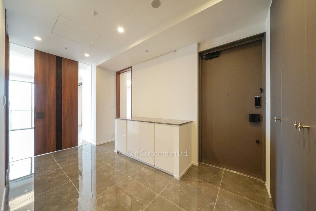 クラス青山の写真 玄関 ※22階の同じ間取タイプを撮影。仕様が異なることがあります。