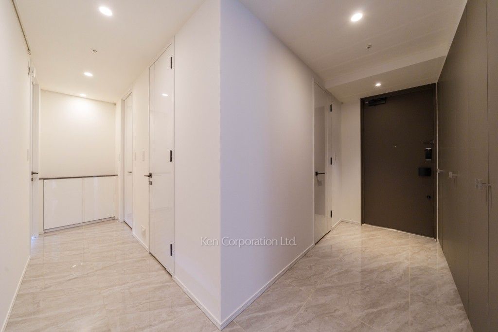 クラス青山の写真 玄関