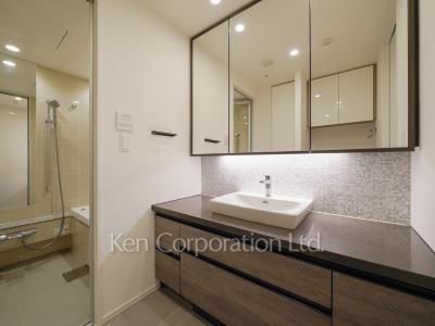 クラス青山の写真 パウダールーム ※6階の同じ間取タイプを撮影。仕様が異なることがあります。