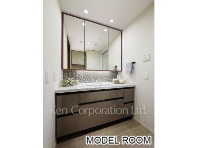 パウダールーム　※MODEL ROOM